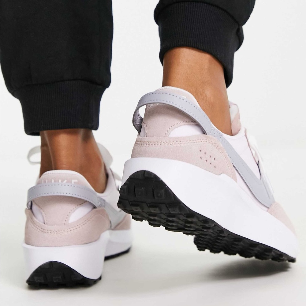 Nike Waffle Debut sneakers in pink and gray - Picture 4 of 7